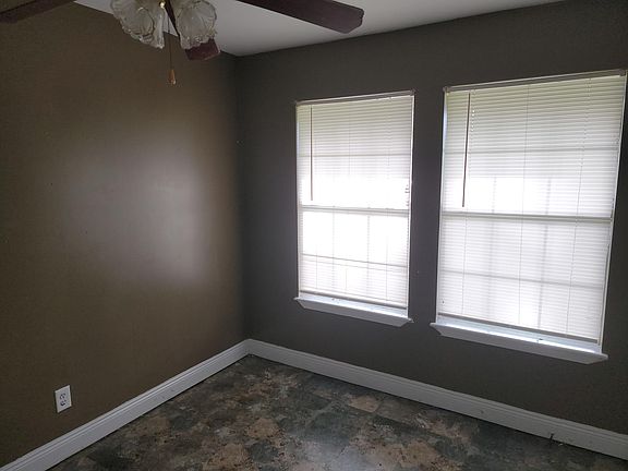 3rd image of 1640 Barbara Dr