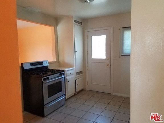 3rd image of 3634 W 107th St