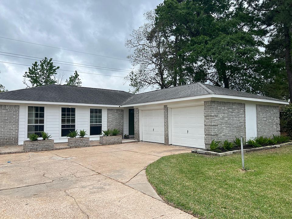 1st image of 9711 Cane Creek Dr