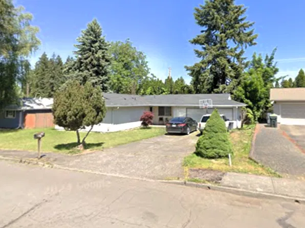 19920 SW Newcastle Dr, Aloha, OR 97078