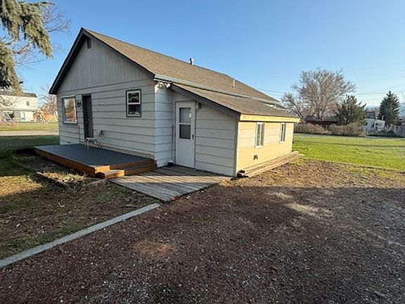 3rd image of 703 E Missoula Ave