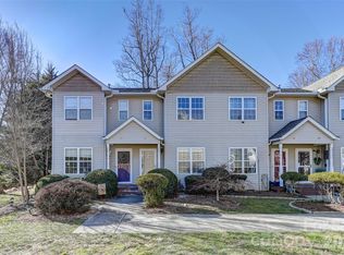 93 Stafford Ct, Fletcher, NC 28732