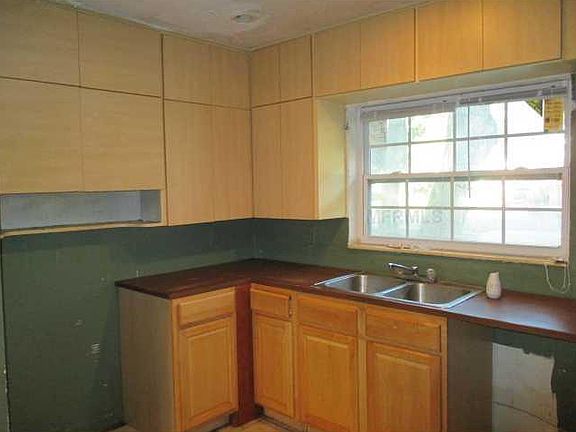 5th image of 2868 Valencia Way S