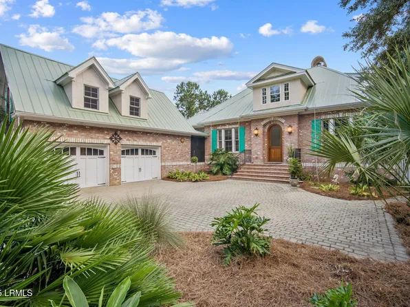 3 Butterfield Ln, Beaufort, SC 29907