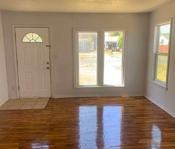 4207 S Hayden St — Photo 4