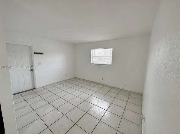 2534 NW 139th St #3, Opa Locka, FL 33054