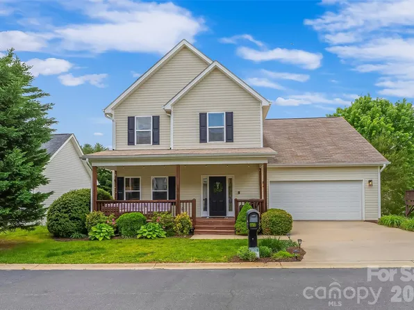 122 Fallen Spruce Dr, Asheville, NC 28806