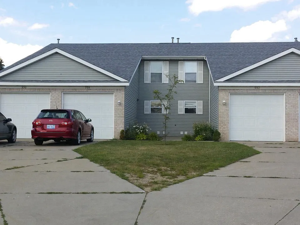 990 Cedar Run Ct NW