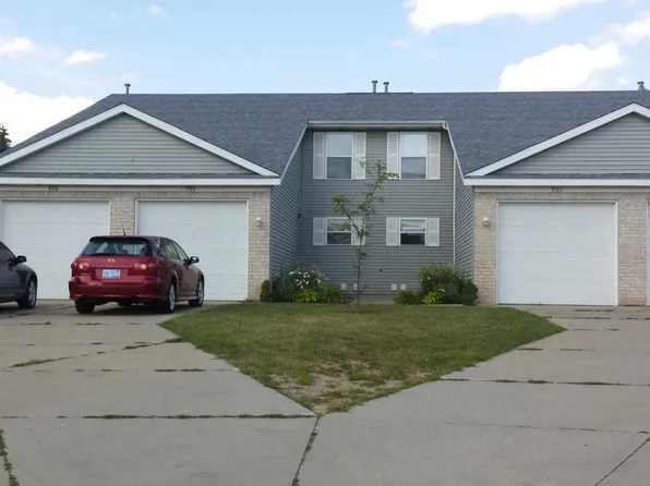 990 Cedar Run Ct NW, Grand Rapids, MI 49534