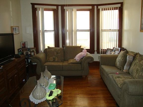 4th image of 149 N Essex Ave