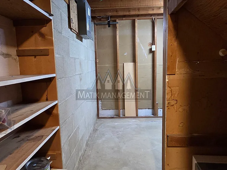 208 3rd St SW — Photo 12