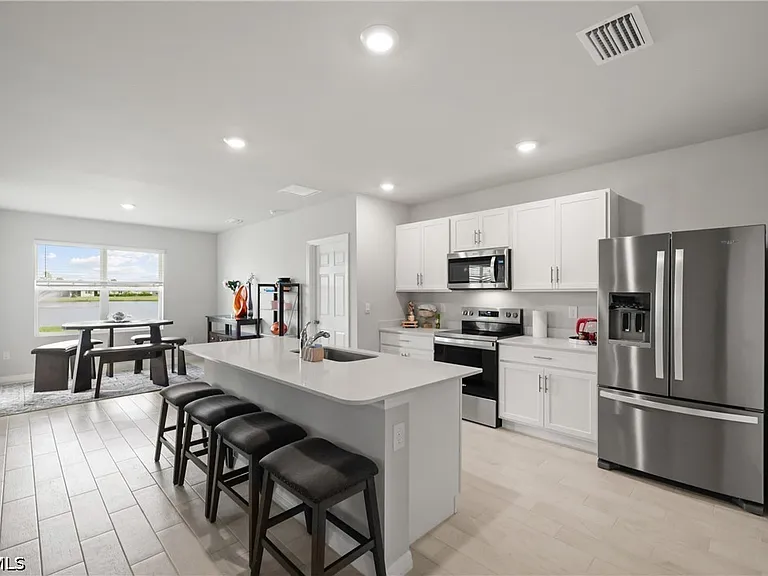 2621 Table Coral Trl — Photo 7