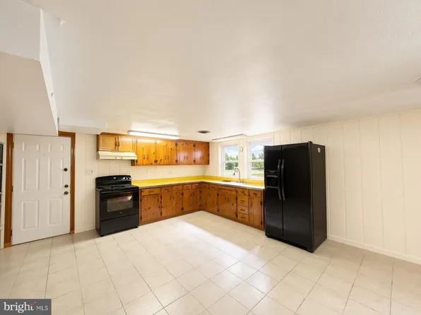 7213 Adelphi Rd, Hyattsville, MD 20782