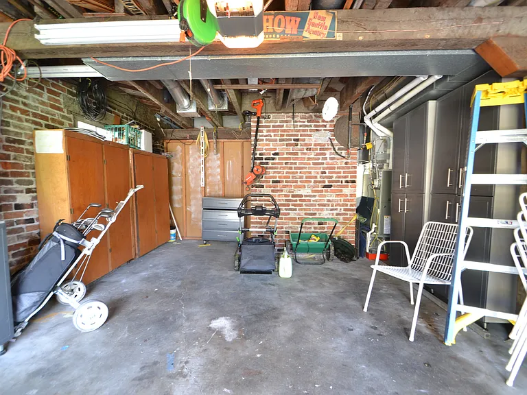 10039 Sand Point Way NE — Photo 23