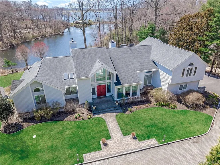 19 Mallard Dr — Photo 3