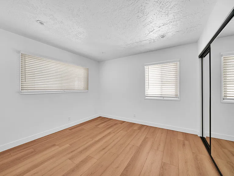 1024 W Balboa Blvd #C — Photo 10