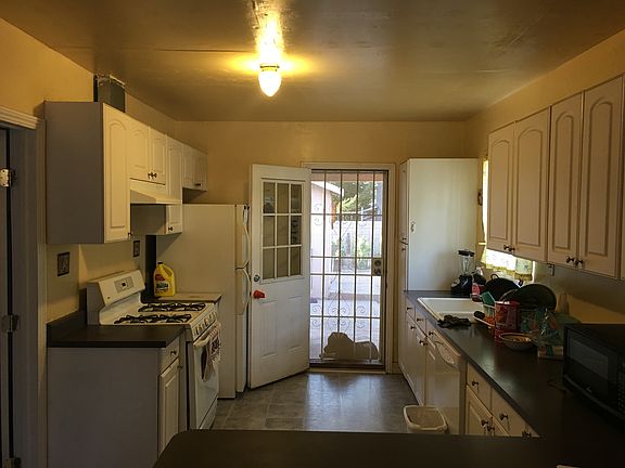 4th image of 1510 W Kingman St