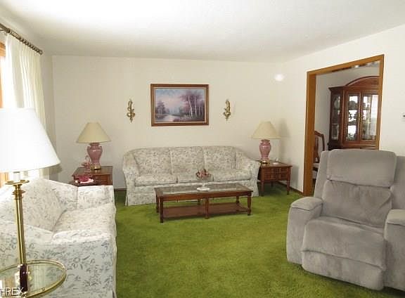 3rd image of 1724 W 44th St