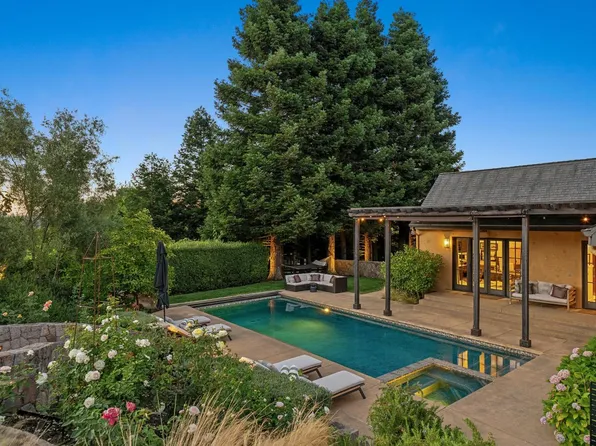 1297 Leaning Oak Drive, Napa, CA 94558