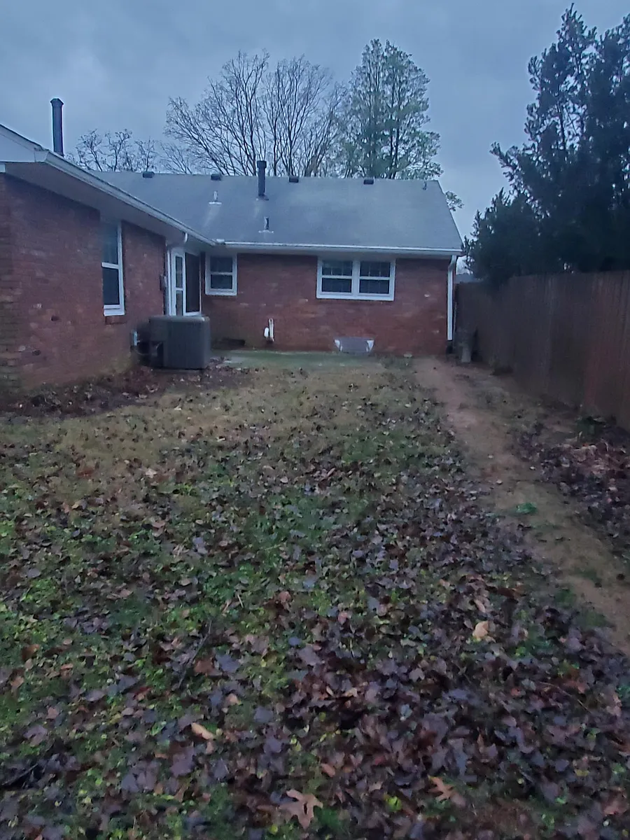 Building Photo - 603 Cressbrook Dr
