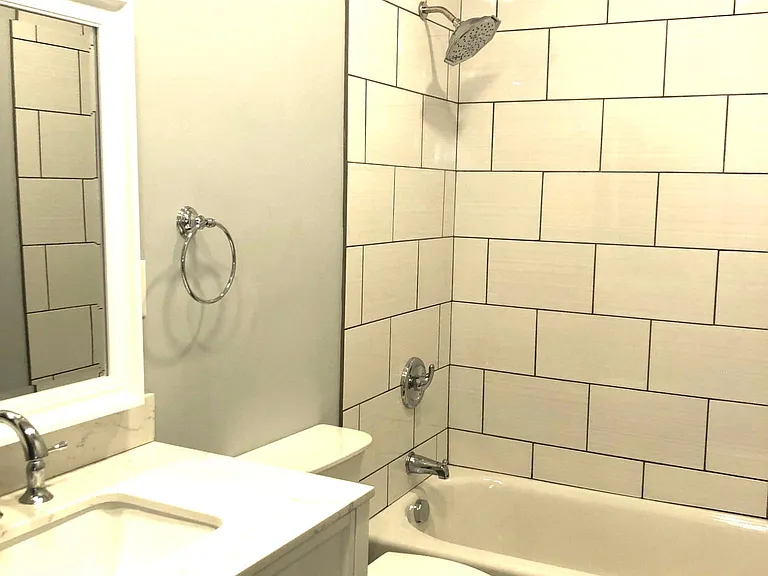 302 Oak St #3 — Photo 18