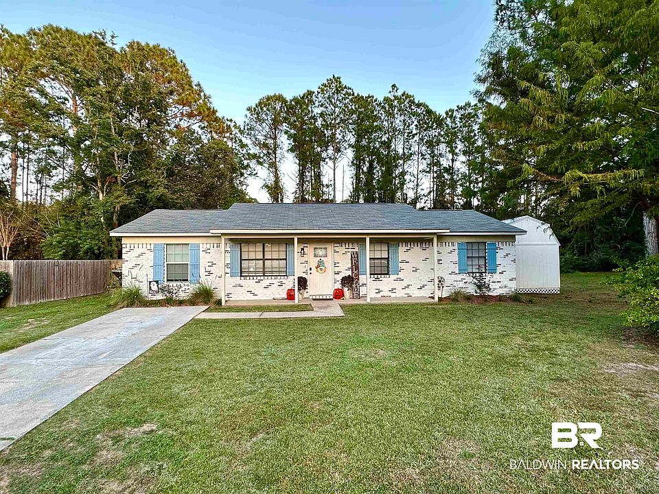 1st image of 401 Palmetto Ct
