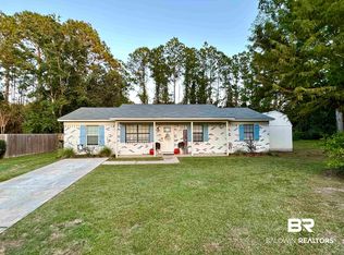 401 Palmetto Ct, Gulf Shores, AL 36542