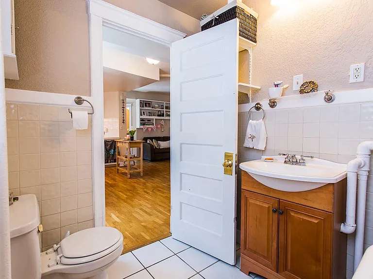 215 E 11th Ave #C10 — Photo 10