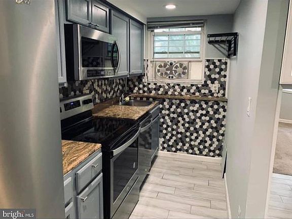 3rd image of 2915 Willston Pl Unit 135