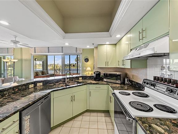 4th image of 4130 Bayhead DR #103