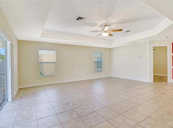 3rd image of 1403 SE 1st Pl