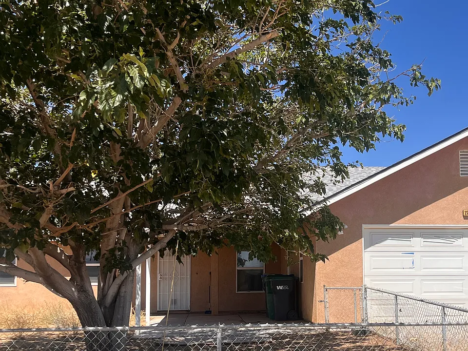 22333 Luke Ct