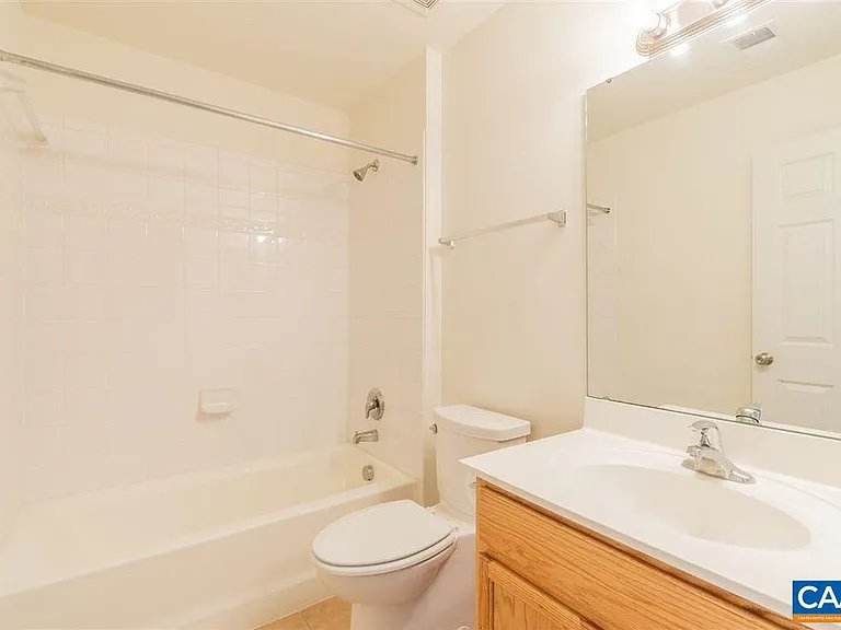 2138 Lockwood Dr — Photo 19