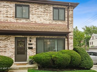 2113 W Balmoral Ave, Chicago, IL 60625