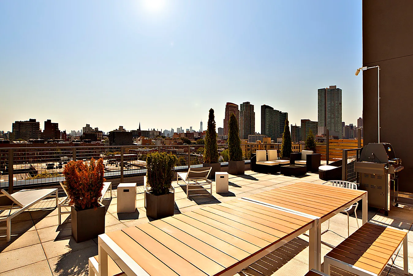 One Murray Park at 11-25 45th Avenue in Hunters Point