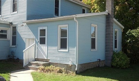 Private back entry by reserved parking