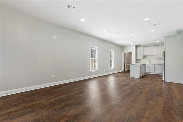 3 bed, 2.0 bath, 1300 sqft, $1,975 — Photo 4