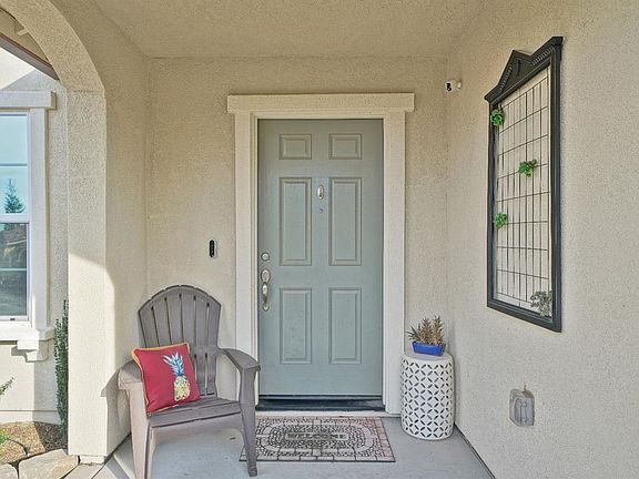 4th image of 603 Pigeon Ct