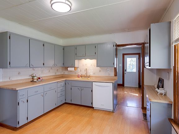 4th image of 1513 E Lombard St