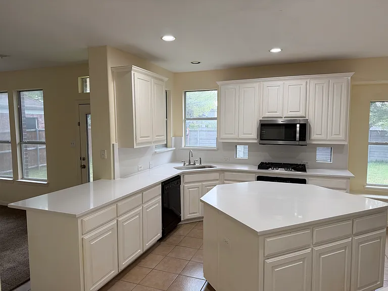 4320 Harpers Ferry Dr — Photo 5