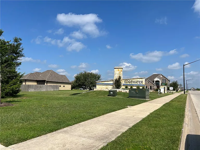 2015 Stubbs Dr — Photo 18
