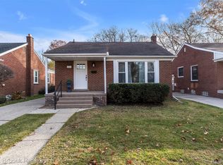 1257 S Eton St, Birmingham, MI 48009