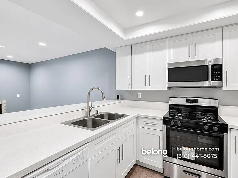 550 Orange Ave #114 — Photo 3