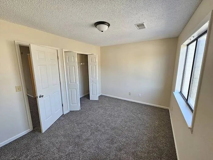 944 Glenn St #C3 — Photo 7