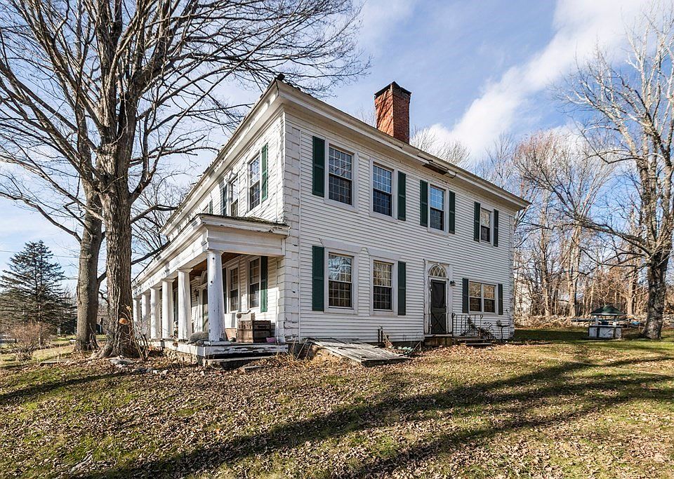 615 NW Main St, Douglas, MA 01516 | Zillow