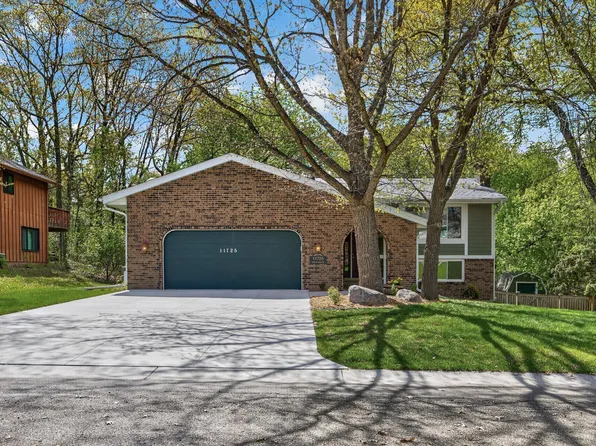 11725 52nd Ave N, Plymouth, MN 55442