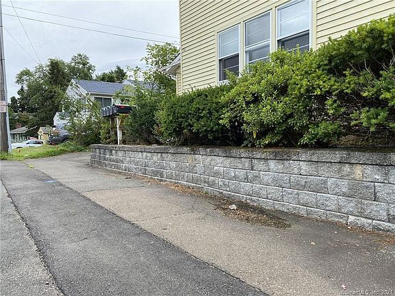 2nd image of 54 Monroe St #A
