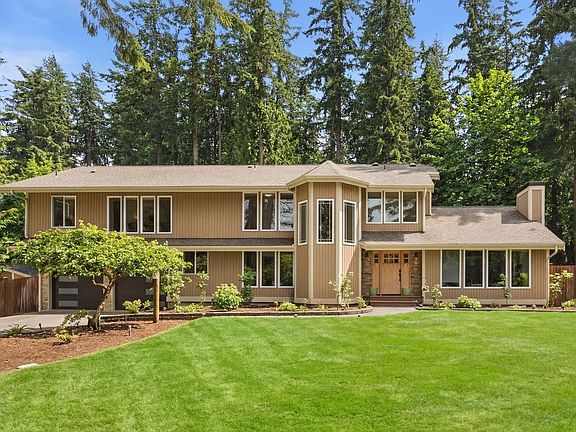 2nd image of 16006 NE 160th St
