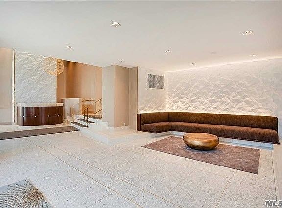 3rd image of 6636 Yellowstone Blvd APT 7G