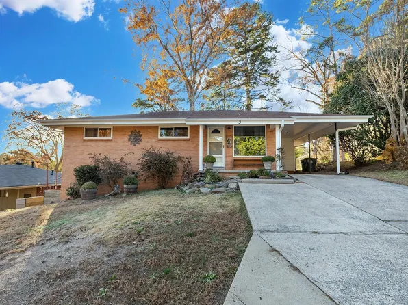 3 Rosemont Dr, Little Rock, AR 72204